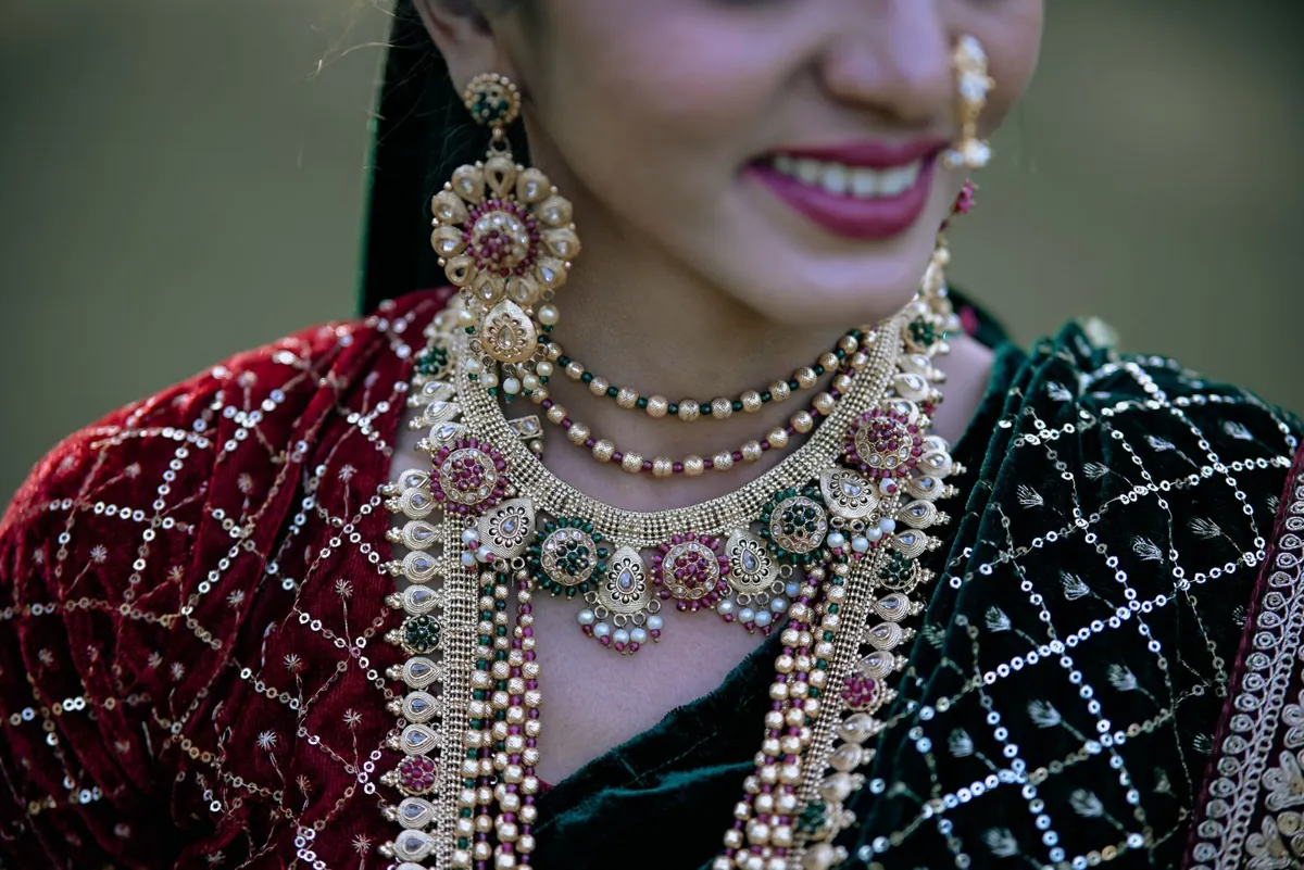 Bridal jewellery detail
